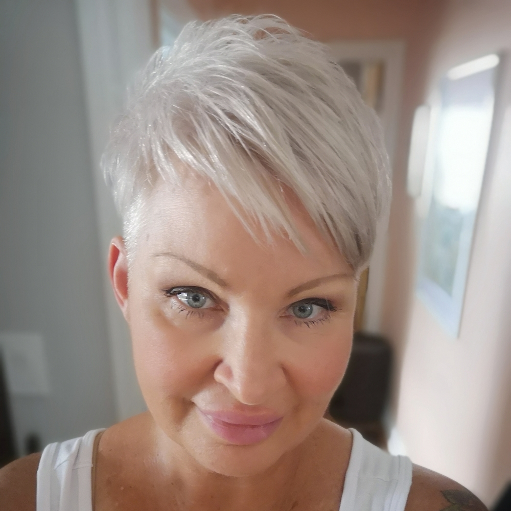 Meet your Posher, Gina